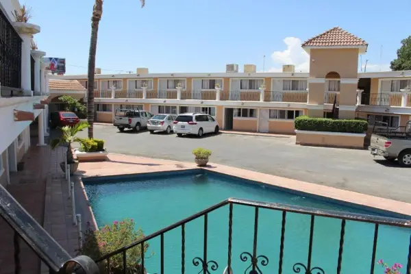 Hotel La Villa 5